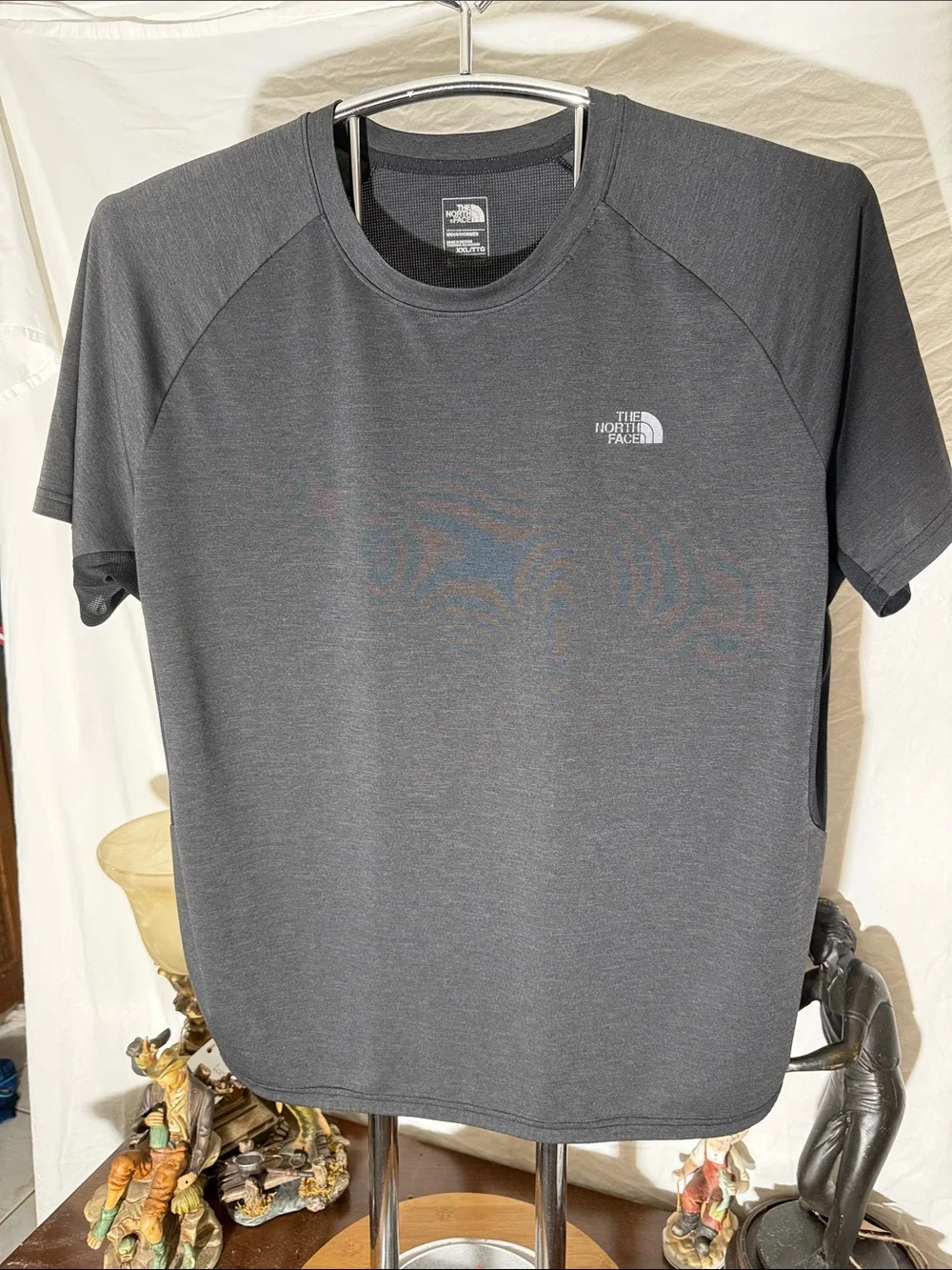 The North Face Men's Short-Sleeve Crew Tee - Charcoal Gray